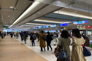 成功する駅ナカ催事のブース装飾と販売促進戦略