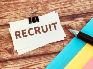 効果的なスタッフ募集・採用戦略